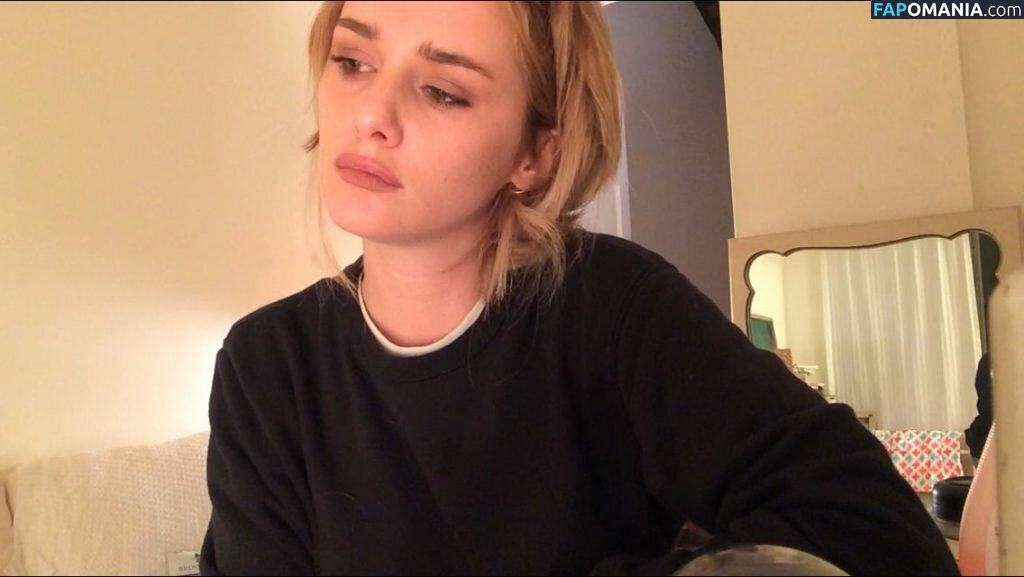 Addison Timlin Çıplak Sızdırılmış Fotoğraf #55
