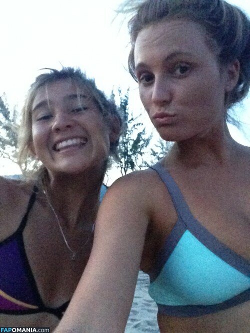 Alana Blanchard Çıplak Sızdırılmış Fotoğraf #5