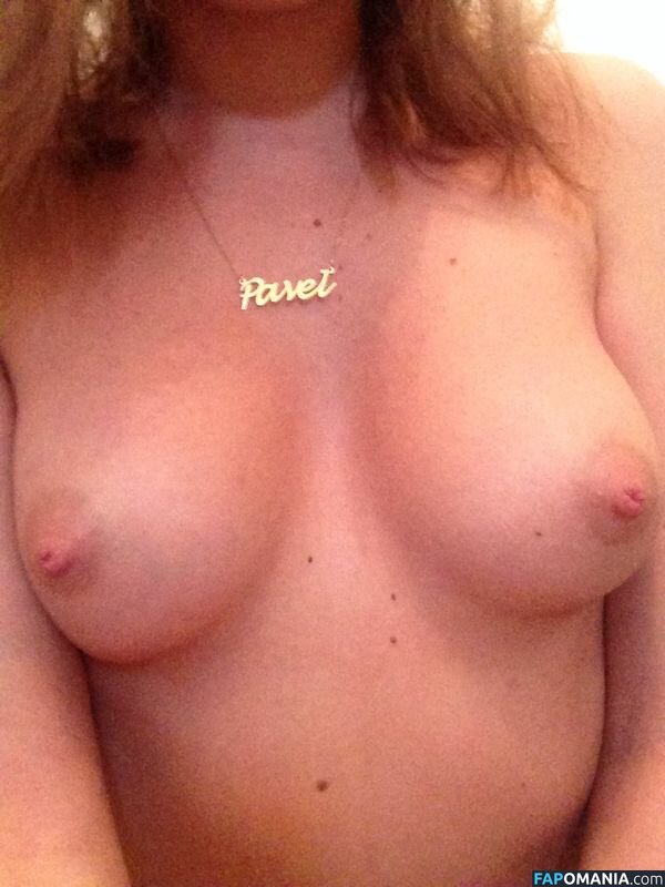 Alexandra Stan Çıplak Sızdırılmış Fotoğraf #1