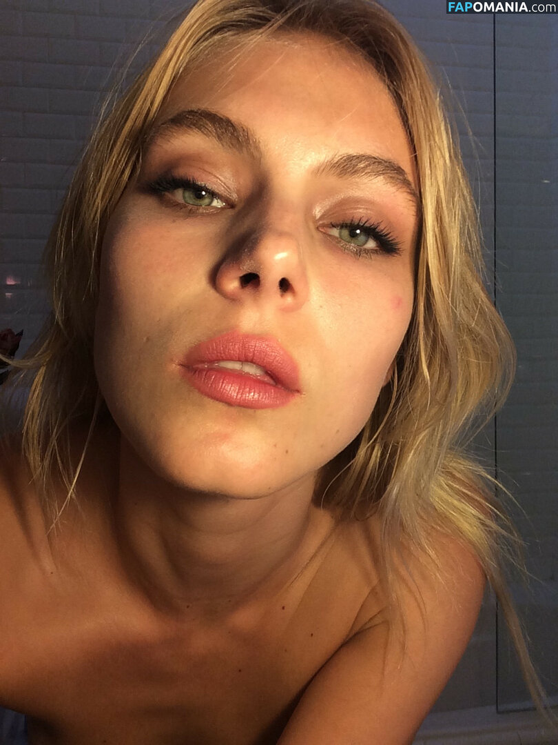 Allegra Carpenter Çıplak Sızdırılmış Fotoğraf #68
