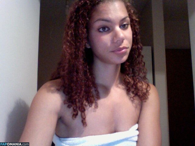 Alysha Clark Çıplak Sızdırılmış Fotoğraf #8