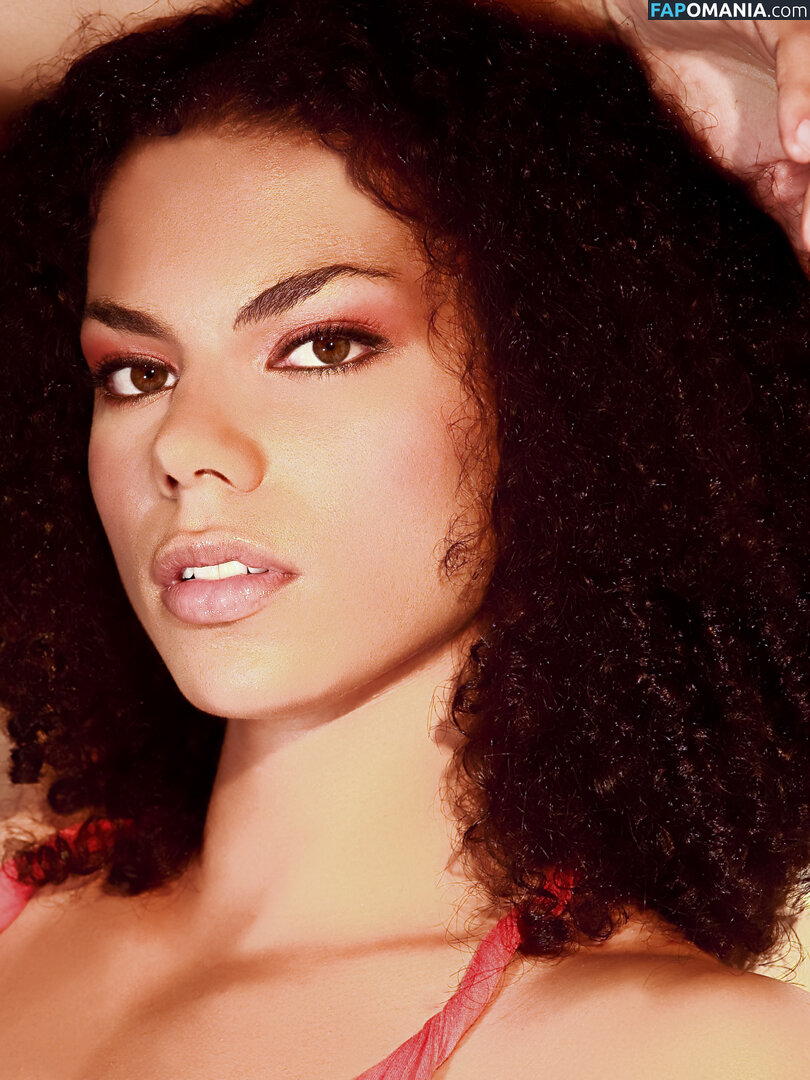 Alysha Clark Çıplak Sızdırılmış Fotoğraf #26