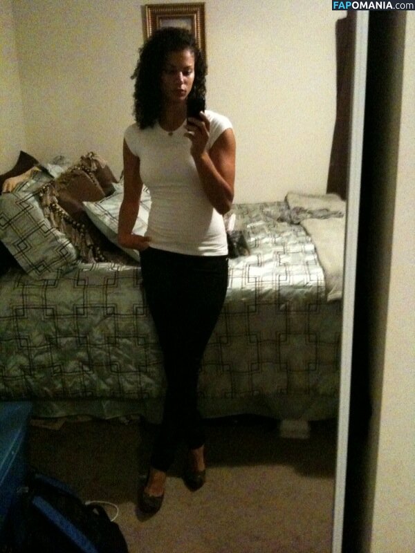 Alysha Clark Çıplak Sızdırılmış Fotoğraf #43