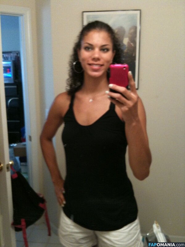 Alysha Clark Çıplak Sızdırılmış Fotoğraf #44