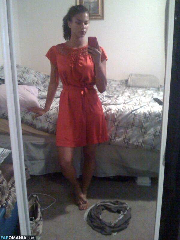 Alysha Clark Çıplak Sızdırılmış Fotoğraf #45