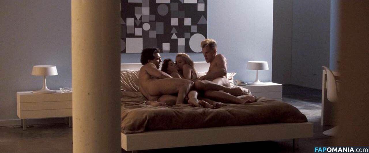 Amber Heard Çıplak Sızdırılmış Fotoğraf #37