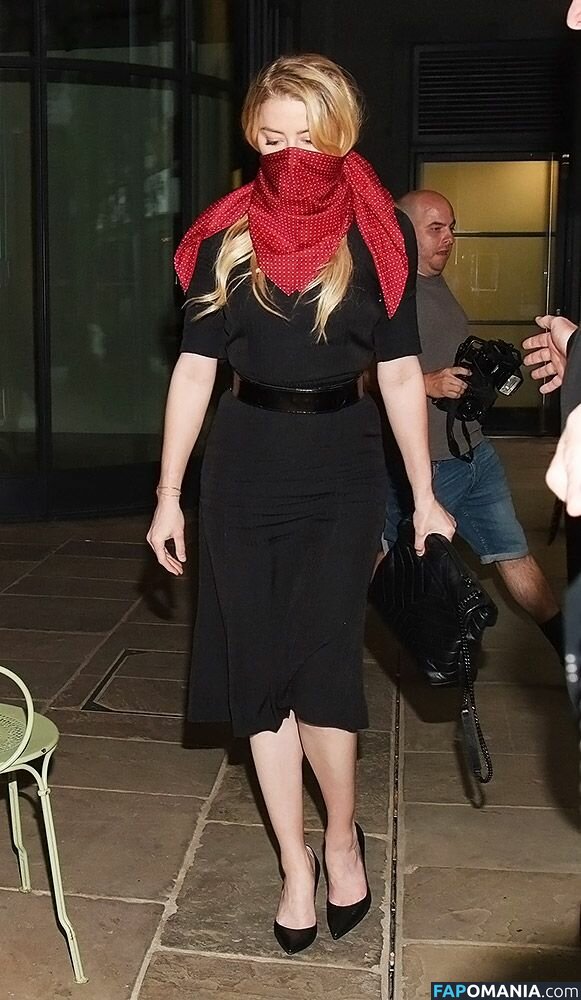 Amber Heard Çıplak Sızdırılmış Fotoğraf #59