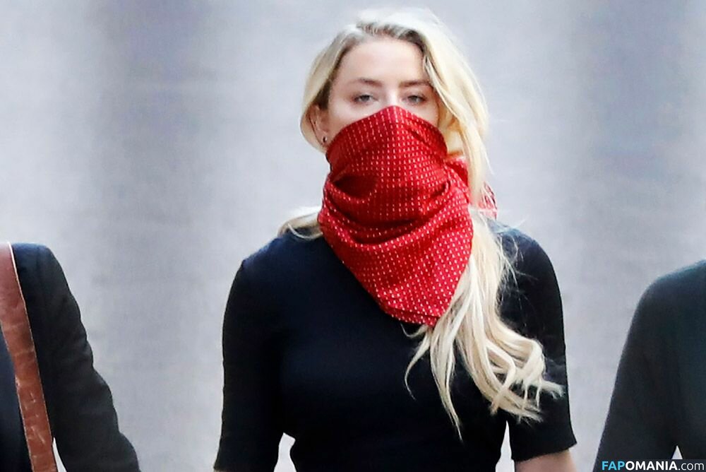 Amber Heard Çıplak Sızdırılmış Fotoğraf #74
