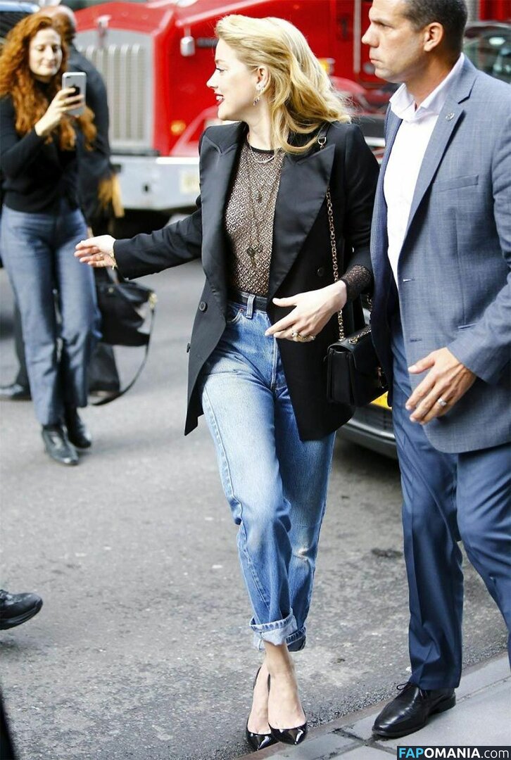 Amber Heard Çıplak Sızdırılmış Fotoğraf #192