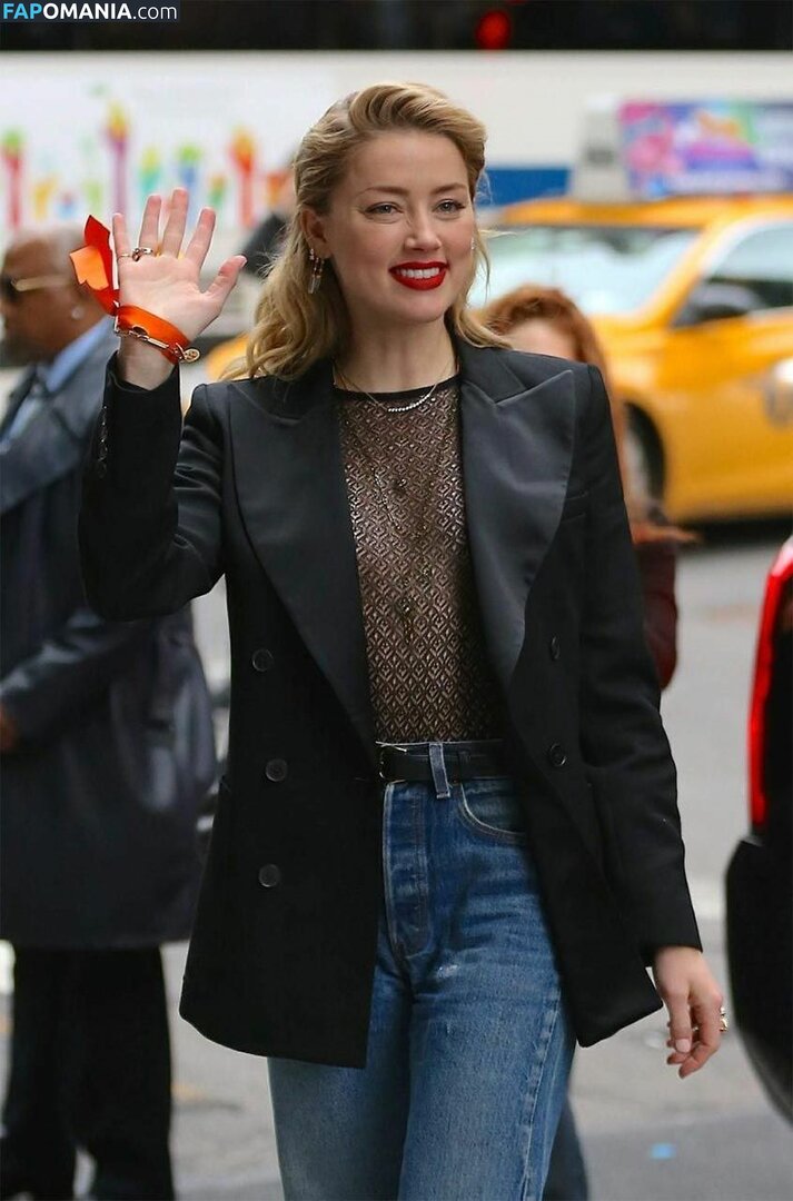 Amber Heard Çıplak Sızdırılmış Fotoğraf #199