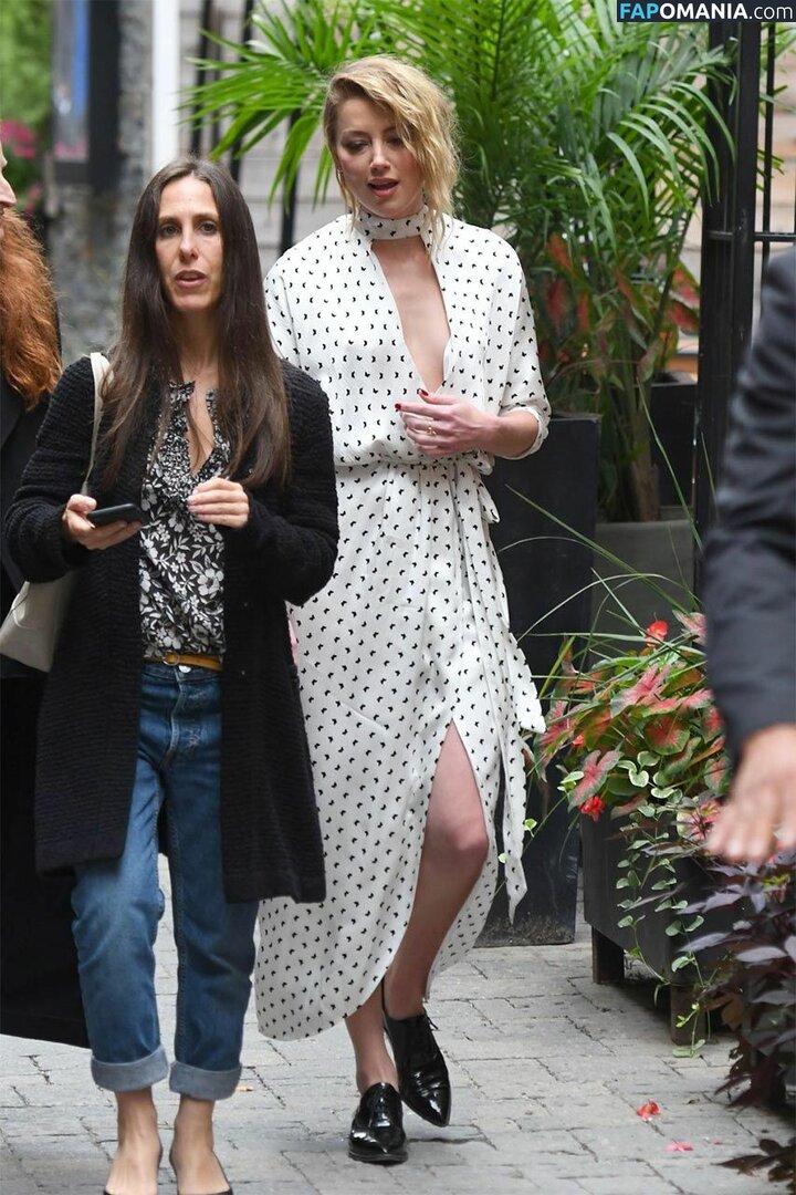 Amber Heard Çıplak Sızdırılmış Fotoğraf #211