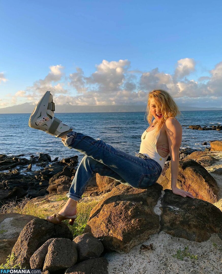 Amber Heard Çıplak Sızdırılmış Fotoğraf #225