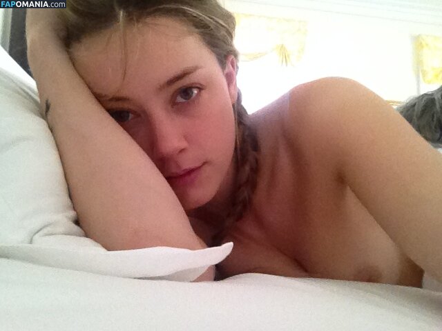 Amber Heard Çıplak Sızdırılmış Fotoğraf #283