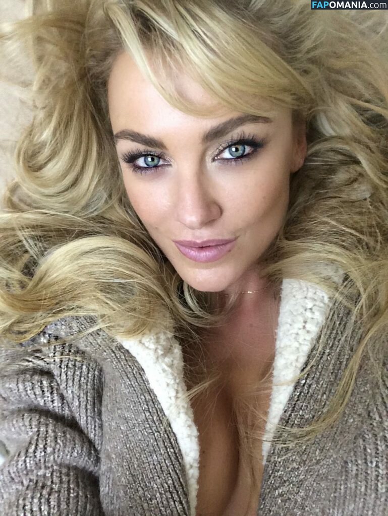 Amber Nichole Miller Çıplak Sızdırılmış Fotoğraf #57