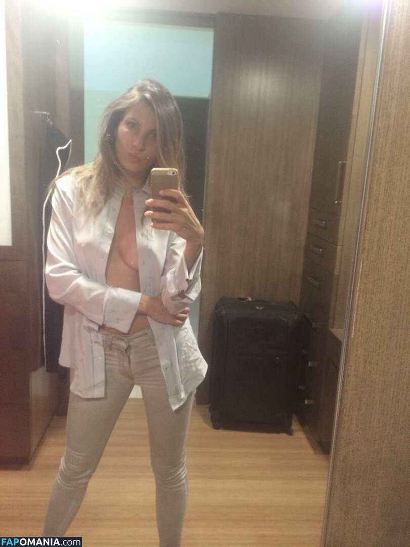 Ana Laspetkovski Çıplak Sızdırılmış Fotoğraf #18