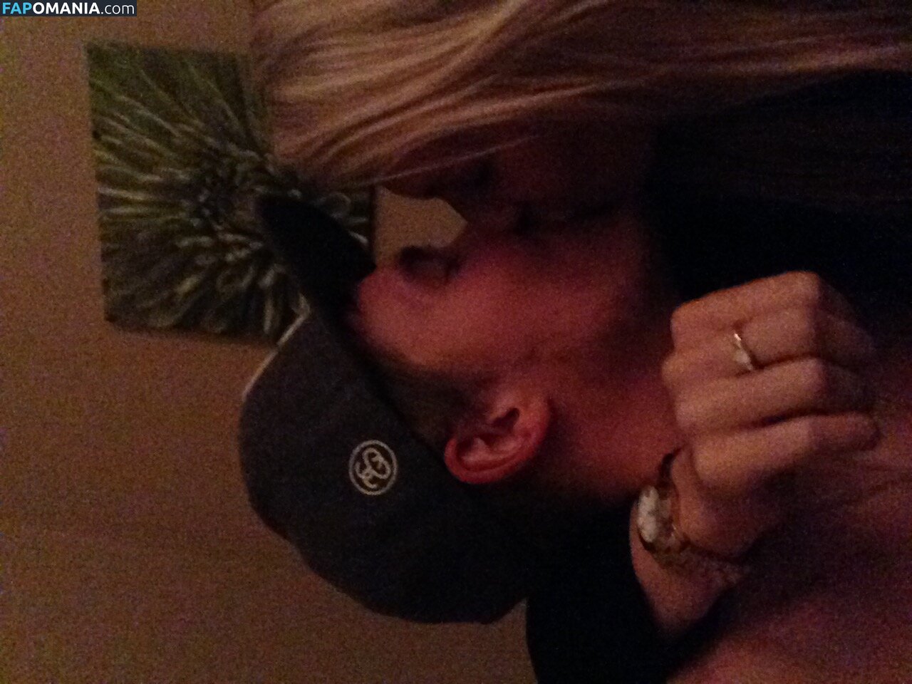 Anna Christian Çıplak Sızdırılmış Fotoğraf #6