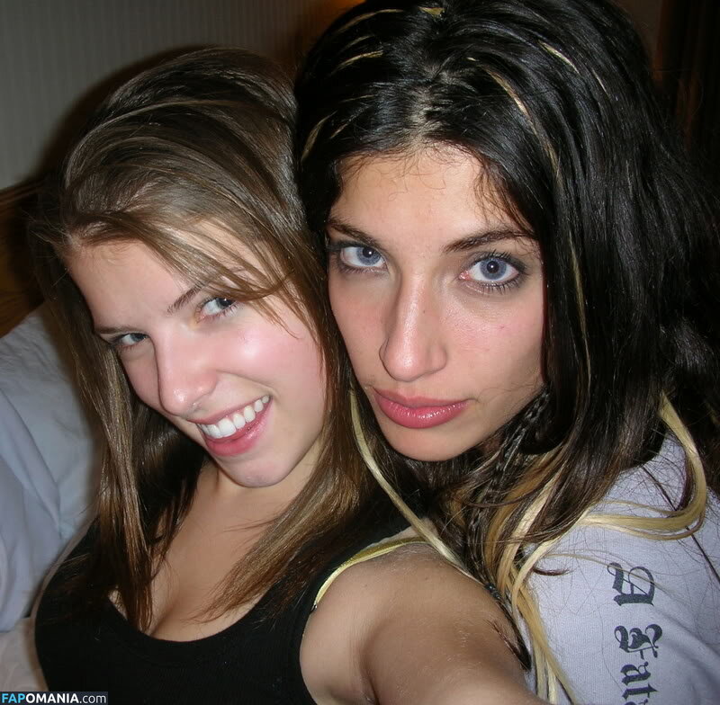 Anna Kendrick Çıplak Sızdırılmış Fotoğraf #44