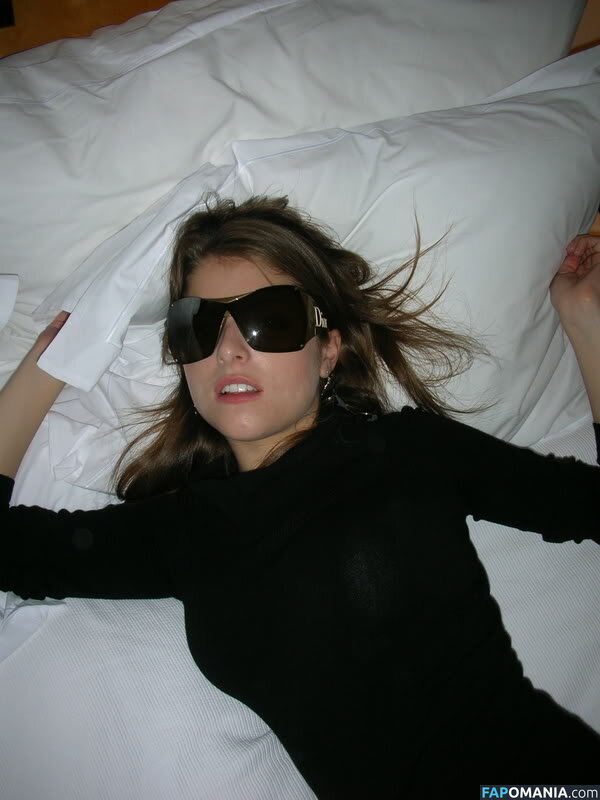 Anna Kendrick Çıplak Sızdırılmış Fotoğraf #66