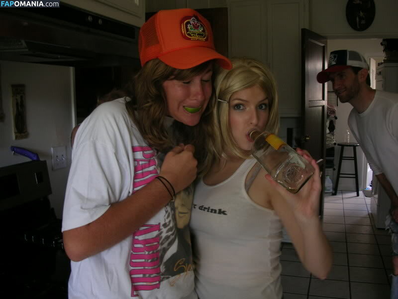 Anna Kendrick Çıplak Sızdırılmış Fotoğraf #81