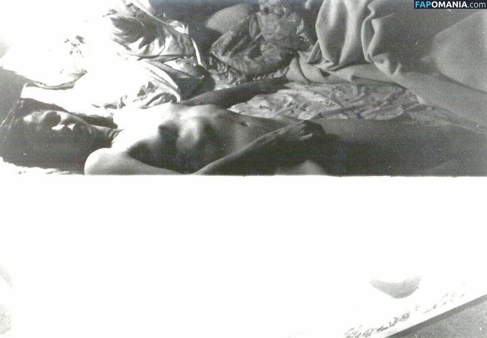 Ariadne Shaffer Çıplak Sızdırılmış Fotoğraf #10