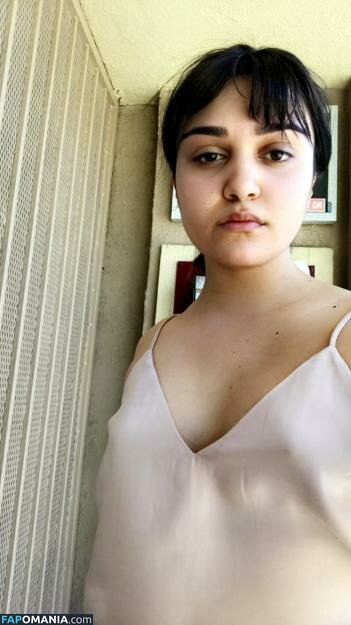 Ariela Barer Çıplak Sızdırılmış Fotoğraf #4