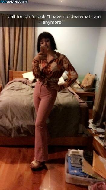 Ariela Barer Çıplak Sızdırılmış Fotoğraf #16