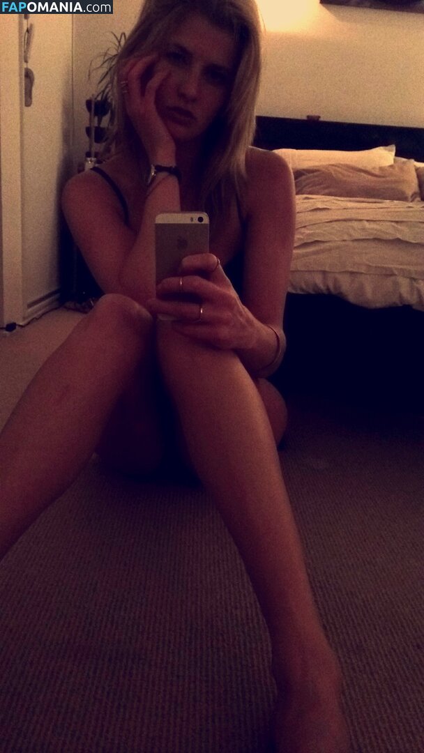 Ashley Bradley Çıplak Sızdırılmış Fotoğraf #20