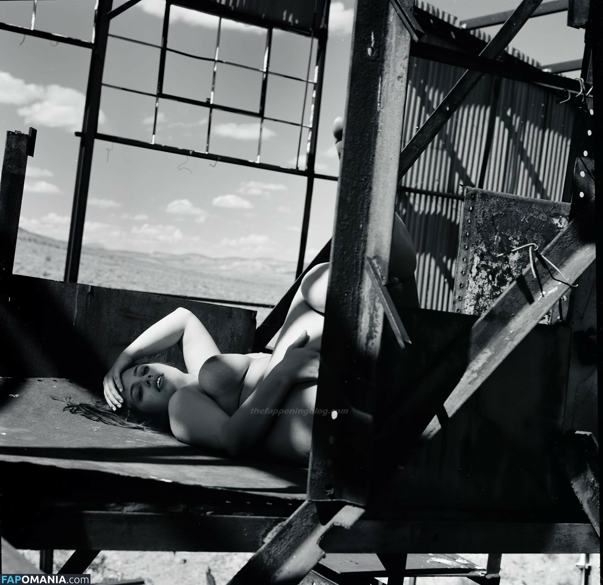 Ashley Graham Çıplak Sızdırılmış Fotoğraf #18