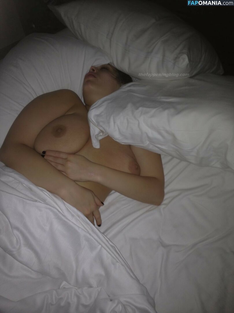 Ashley Graham Çıplak Sızdırılmış Fotoğraf #36