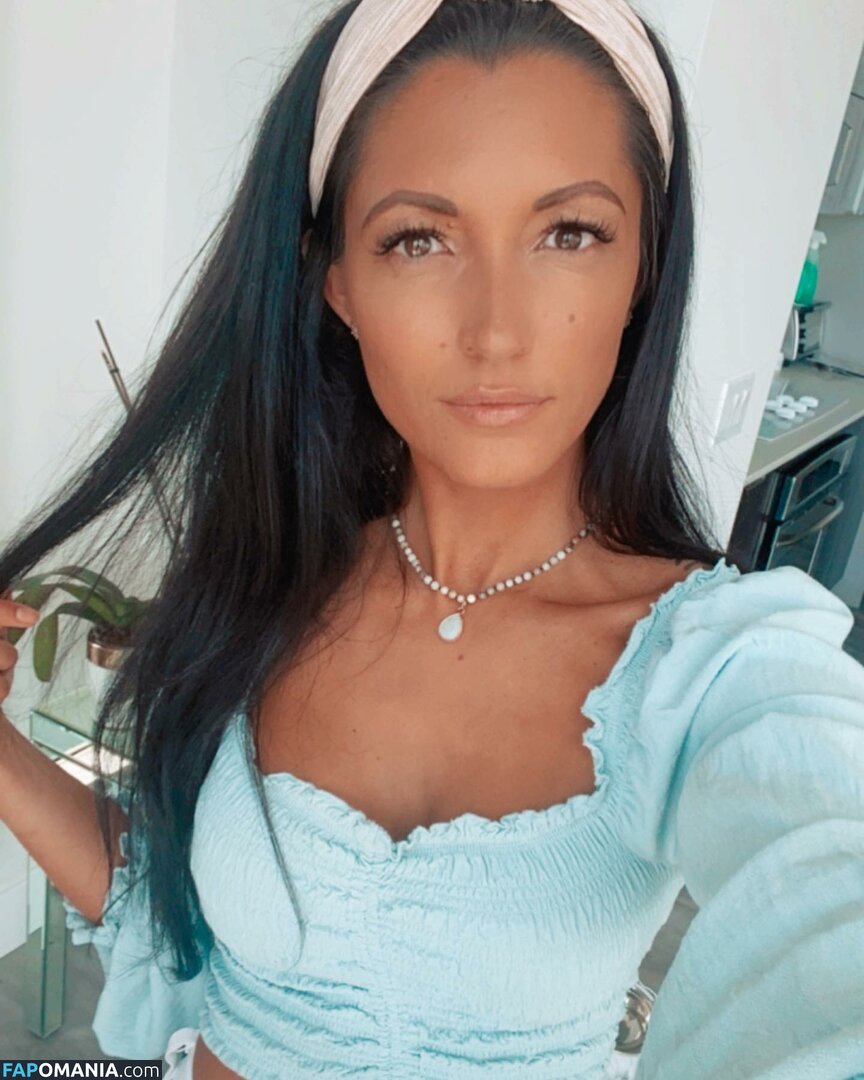 Ashley Hannawacker Çıplak Sızdırılmış Fotoğraf #3