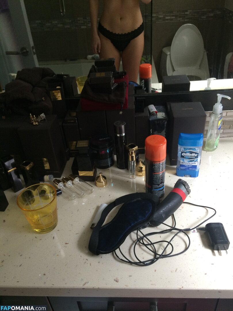 Ashley Mulheron Çıplak Sızdırılmış Fotoğraf #196