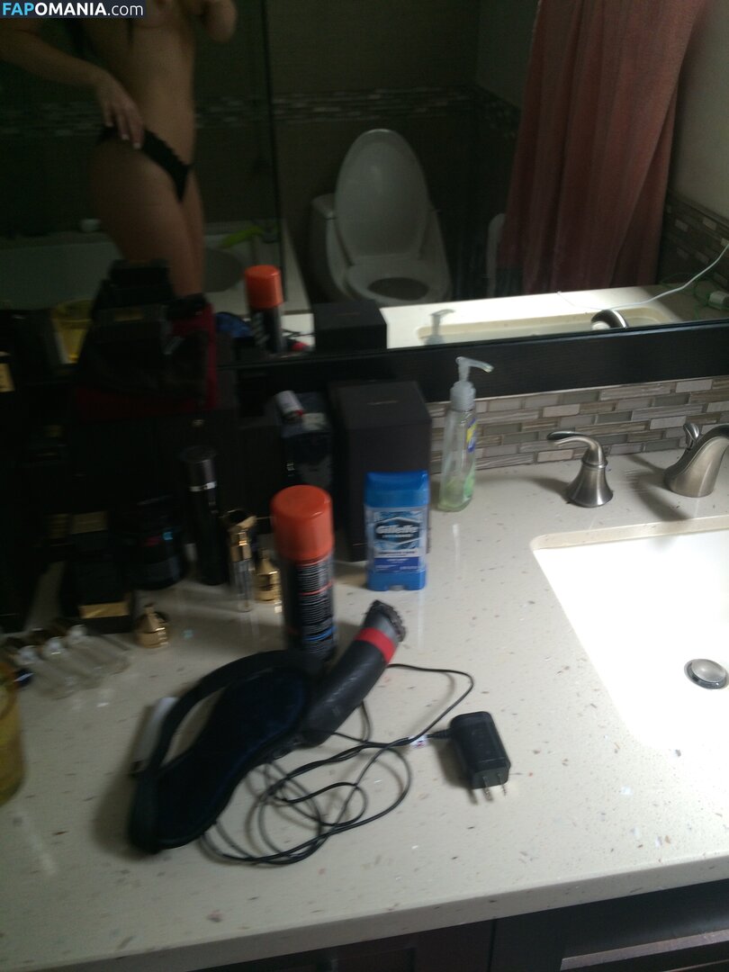 Ashley Mulheron Çıplak Sızdırılmış Fotoğraf #197