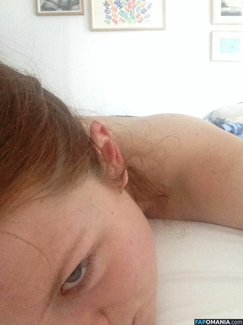 Bonnie Wright Çıplak Sızdırılmış Fotoğraf #19