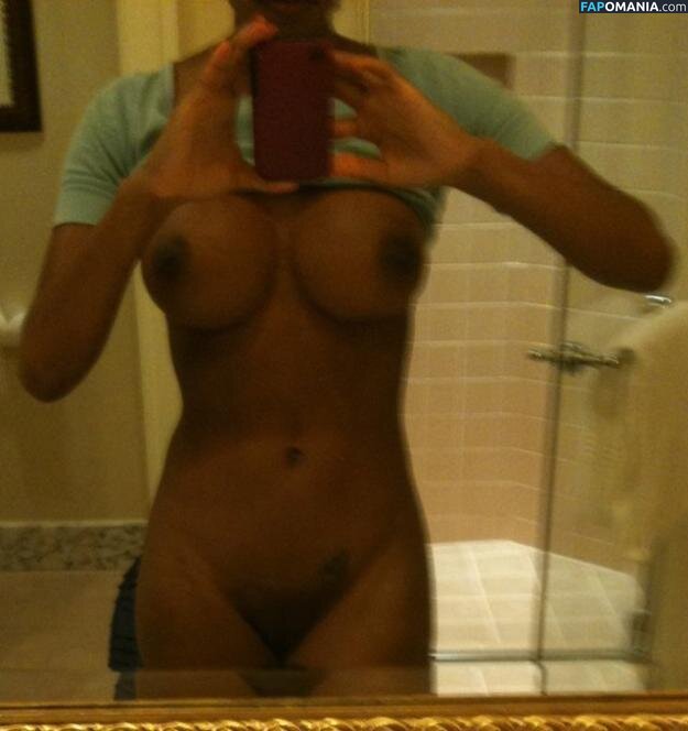 Brandi Rhodes Çıplak Sızdırılmış Fotoğraf #3