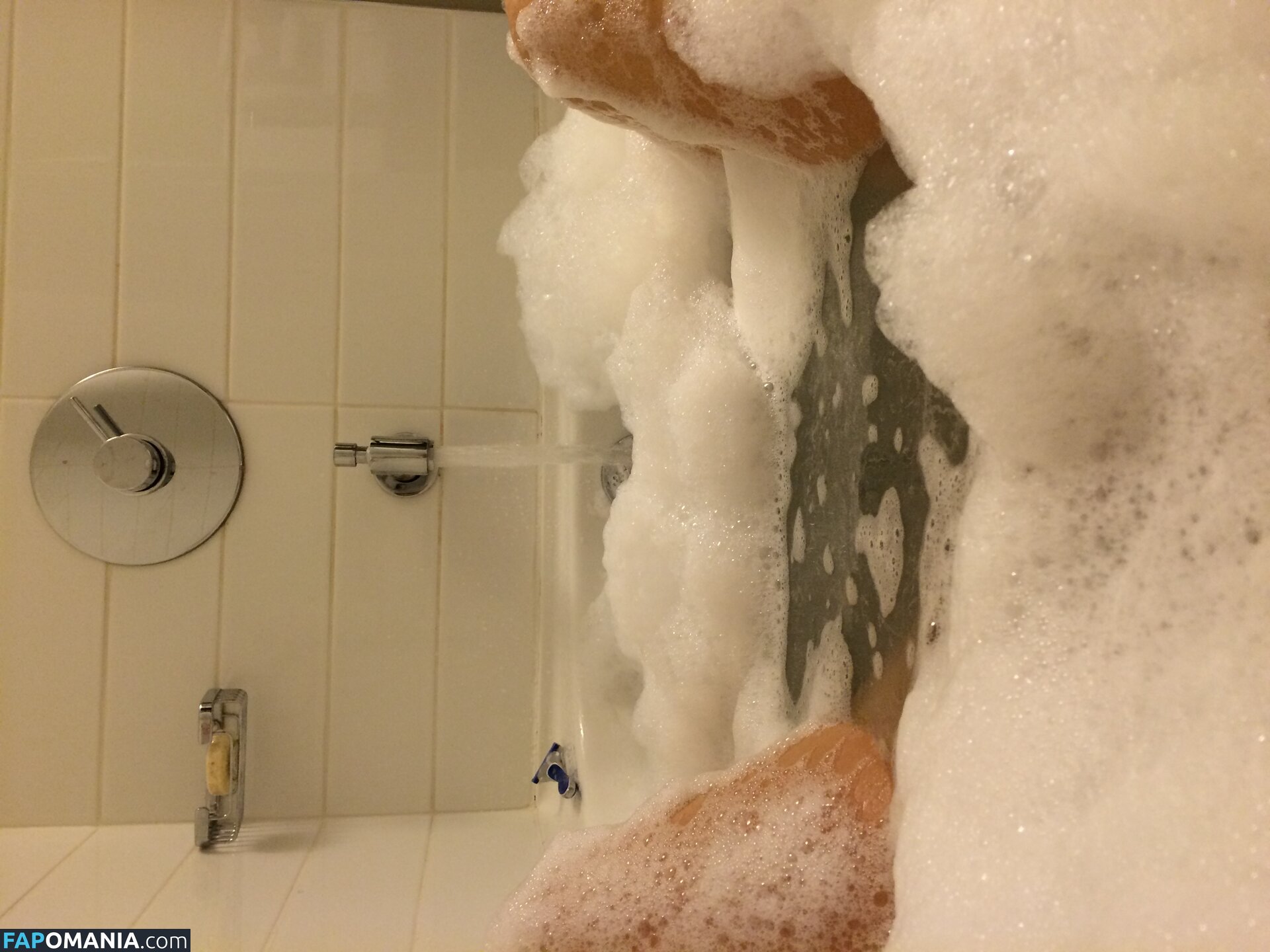 Britne Oldford Çıplak Sızdırılmış Fotoğraf #13