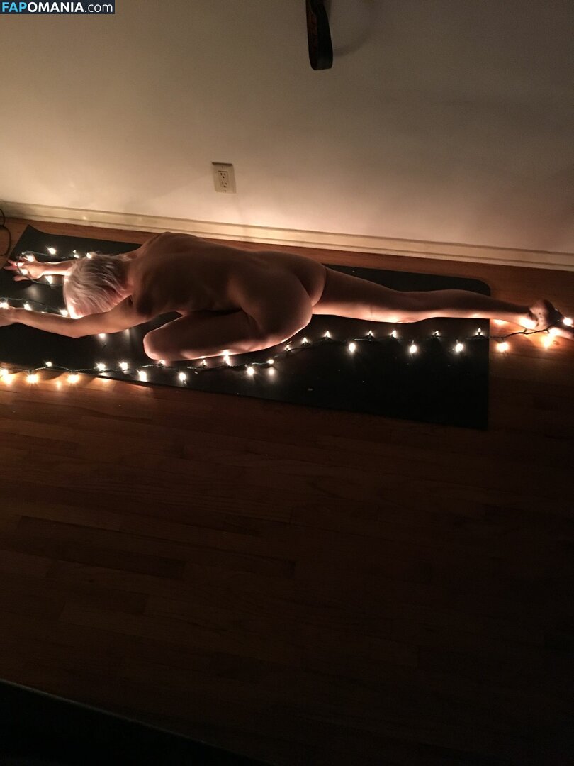 Britni Sheridan Çıplak Sızdırılmış Fotoğraf #22