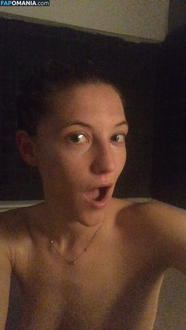 Caitlin Gerard Çıplak Sızdırılmış Fotoğraf #9