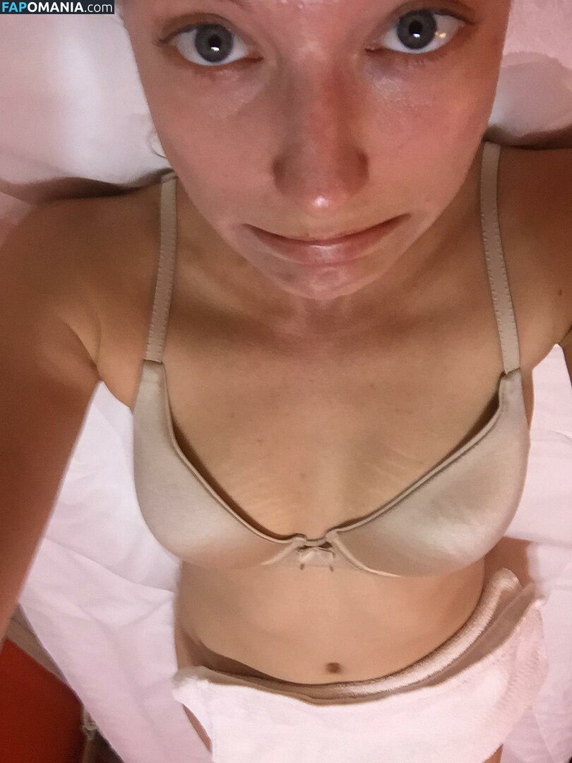 Caitlin Gerard Çıplak Sızdırılmış Fotoğraf #19