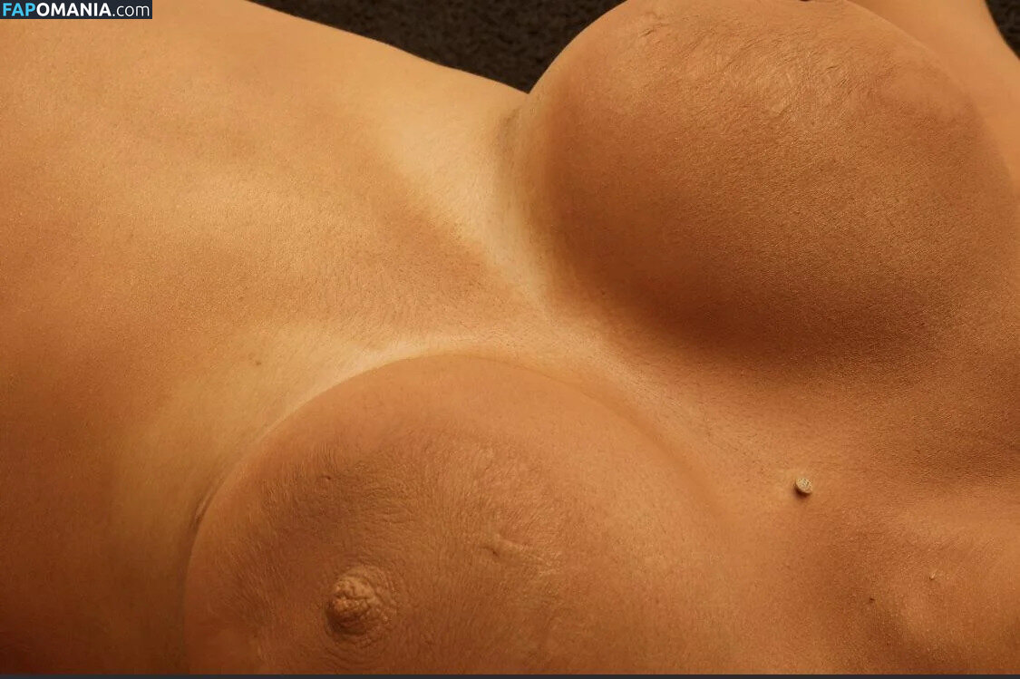 Cardi B Çıplak Sızdırılmış Fotoğraf #6