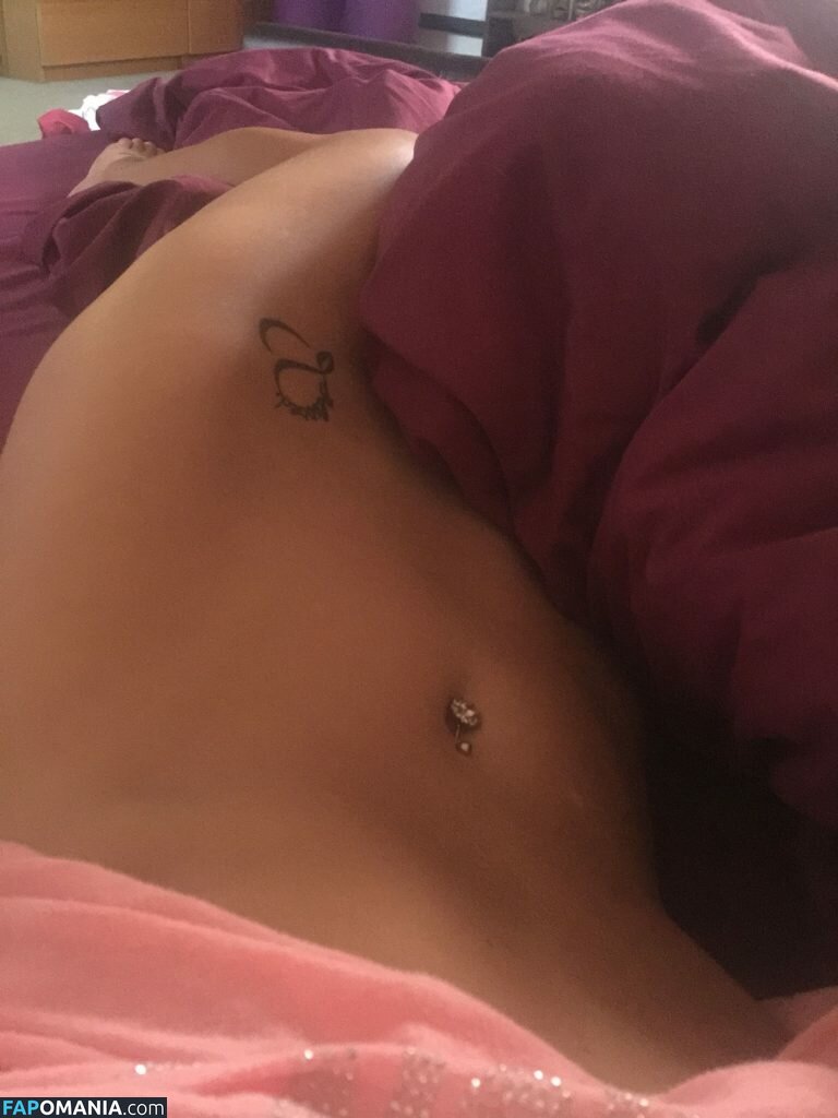 Carly Booth Çıplak Sızdırılmış Fotoğraf #4