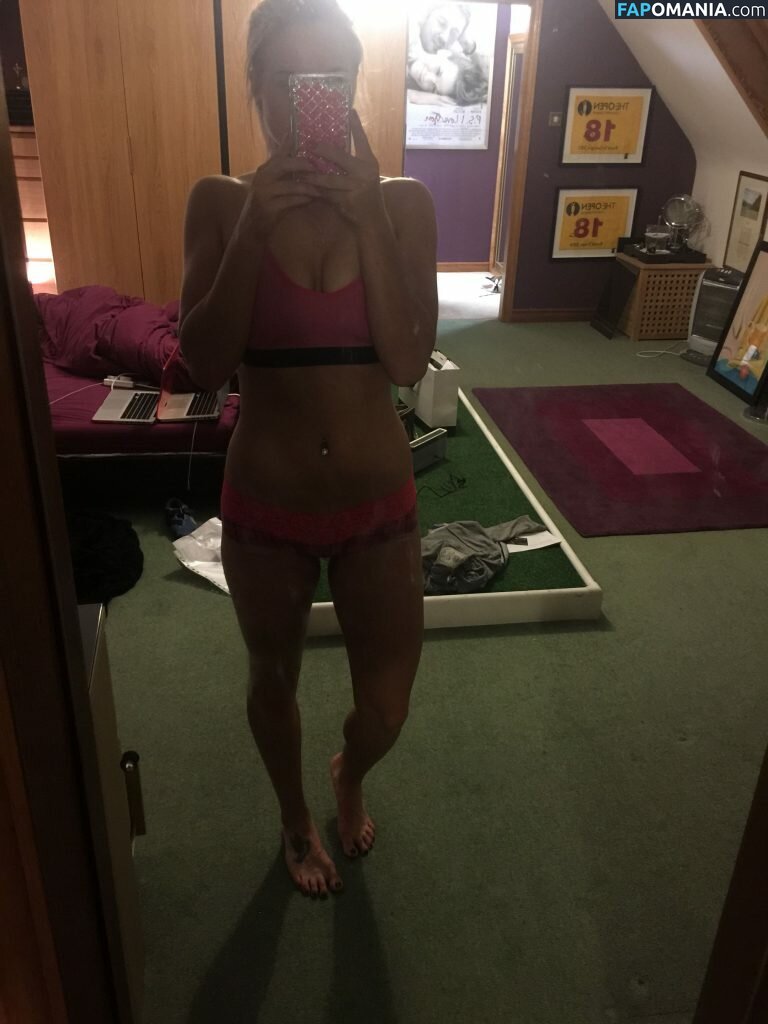 Carly Booth Çıplak Sızdırılmış Fotoğraf #11