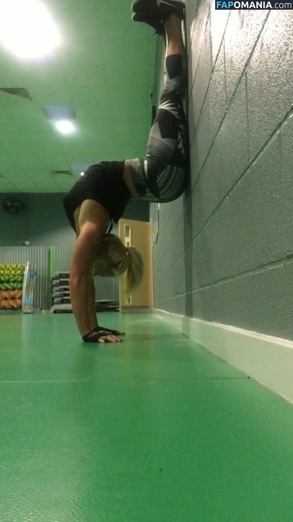 Carly Booth Çıplak Sızdırılmış Fotoğraf #36