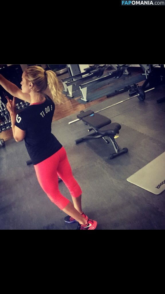 Carly Booth Çıplak Sızdırılmış Fotoğraf #40