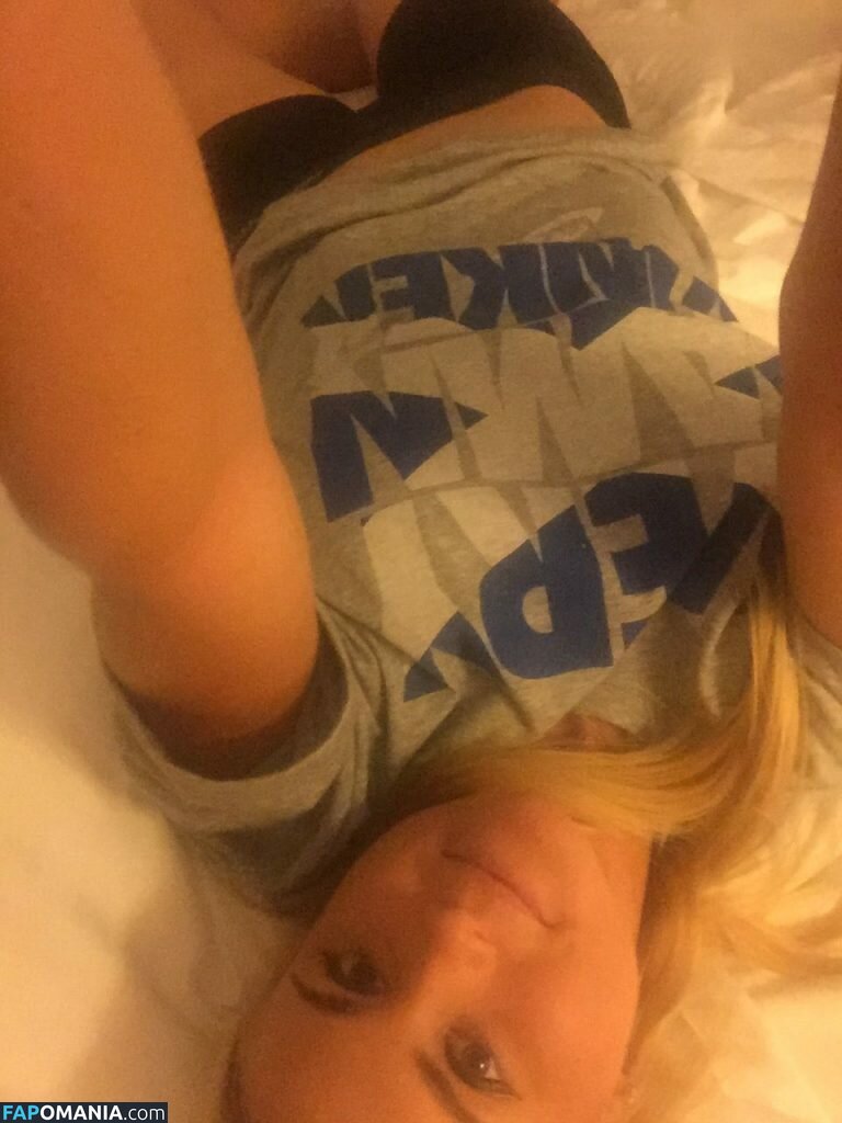 Carly Booth Çıplak Sızdırılmış Fotoğraf #41