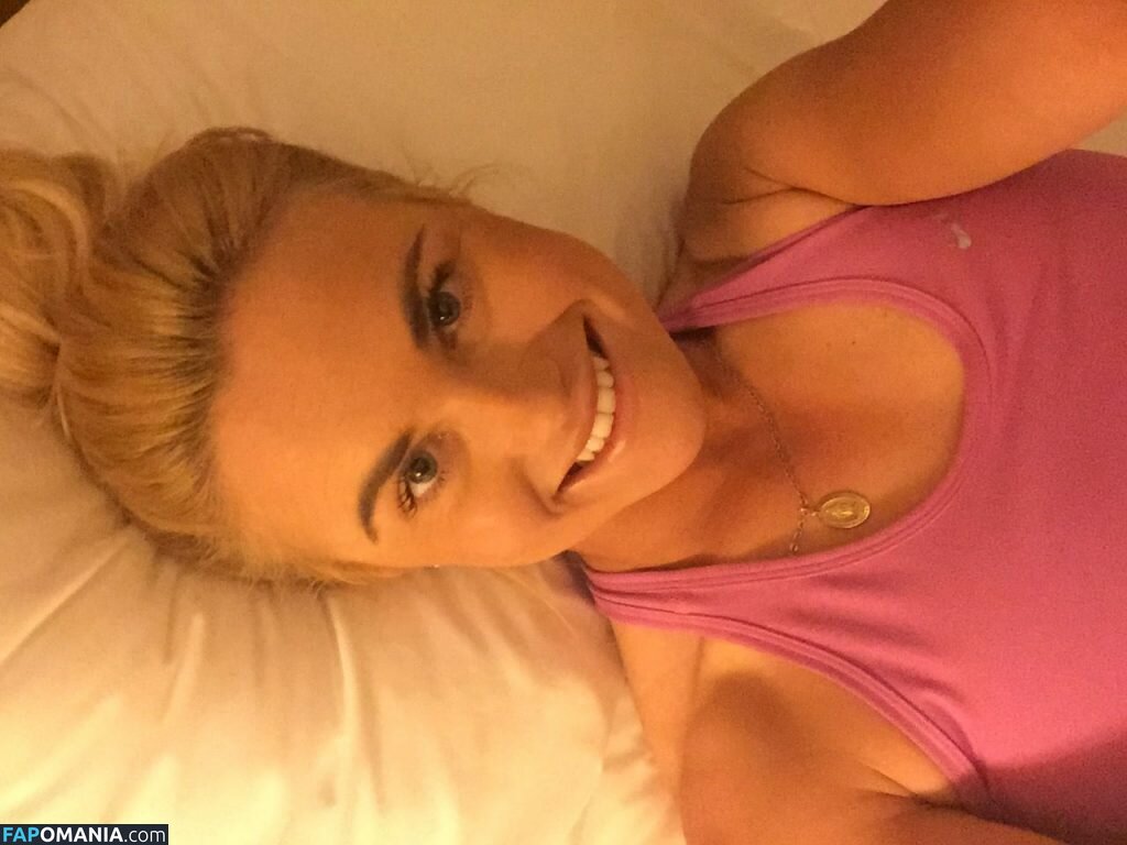 Carly Booth Çıplak Sızdırılmış Fotoğraf #58