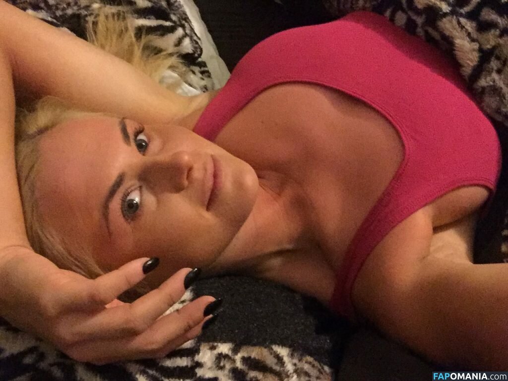 Carly Booth Çıplak Sızdırılmış Fotoğraf #91