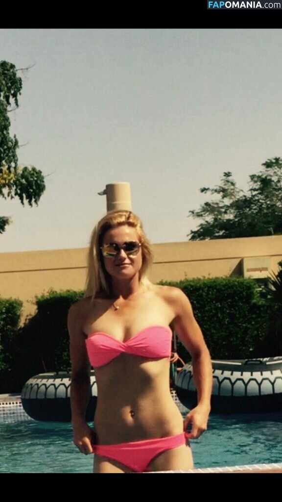 Carly Booth Çıplak Sızdırılmış Fotoğraf #103