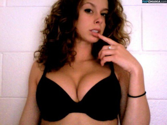 Carly Simmons Çıplak Sızdırılmış Fotoğraf #15