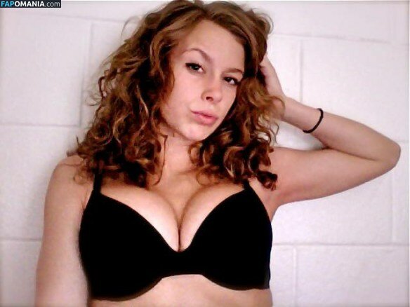 Carly Simmons Çıplak Sızdırılmış Fotoğraf #40