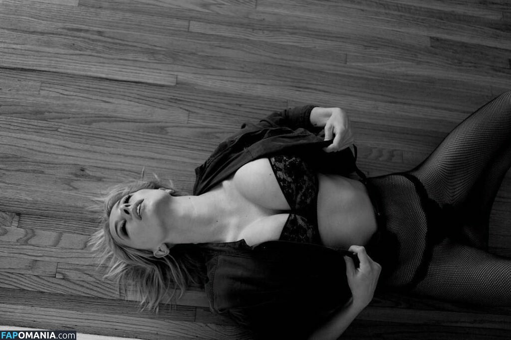 Caroline Vreeland Çıplak Sızdırılmış Fotoğraf #15